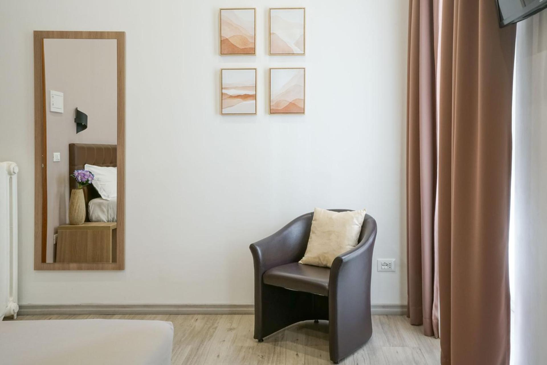Hotel St. Moritz — Photos 1